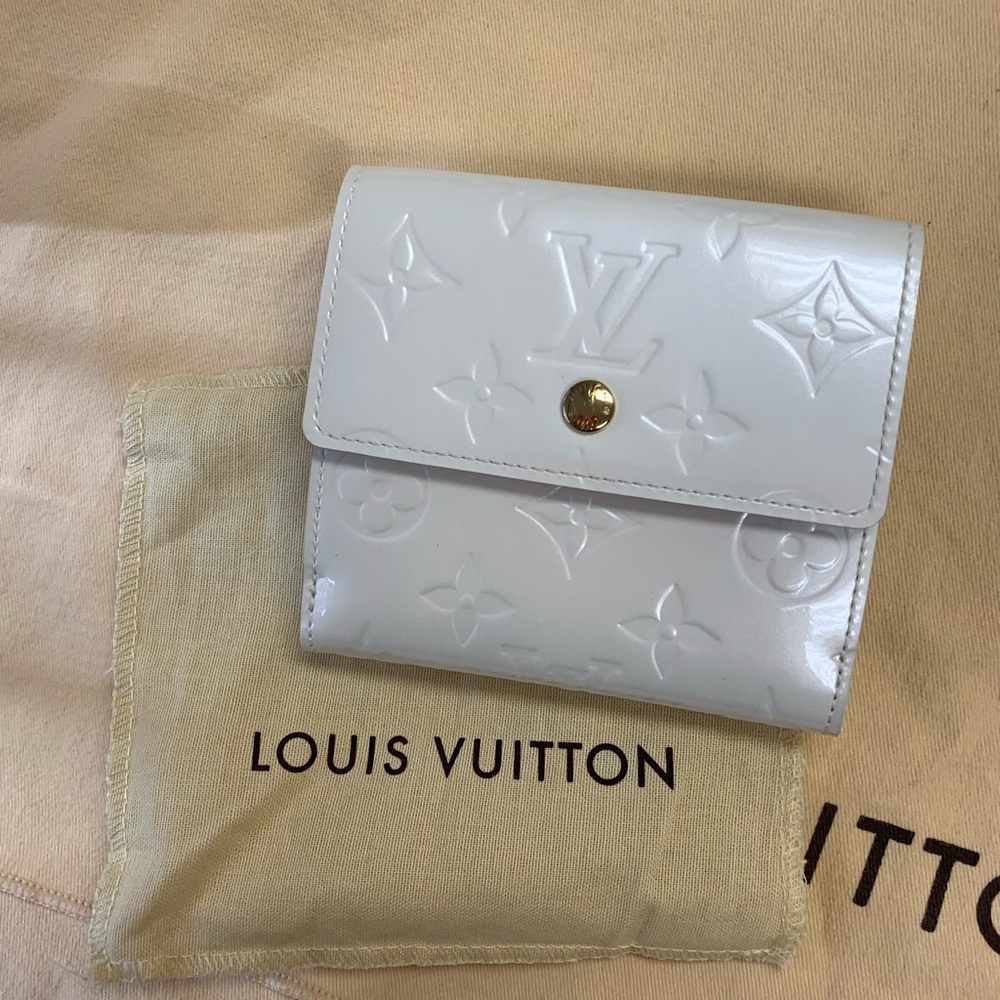 Perle Monogram Trifold Wallet